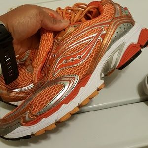 OBO Saucony Guide running w/ hydrator sock liner